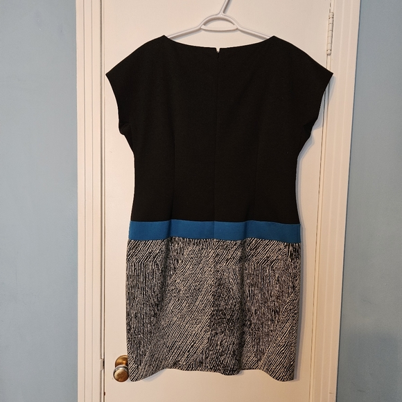 Anne Klein color block dress 14 - Picture 2 of 6